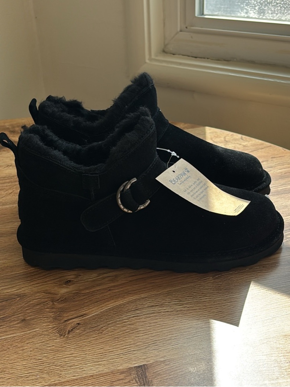 Bearpaw Women’s Shorty Buckle Boots In Black Suede Size 10 (A-9)